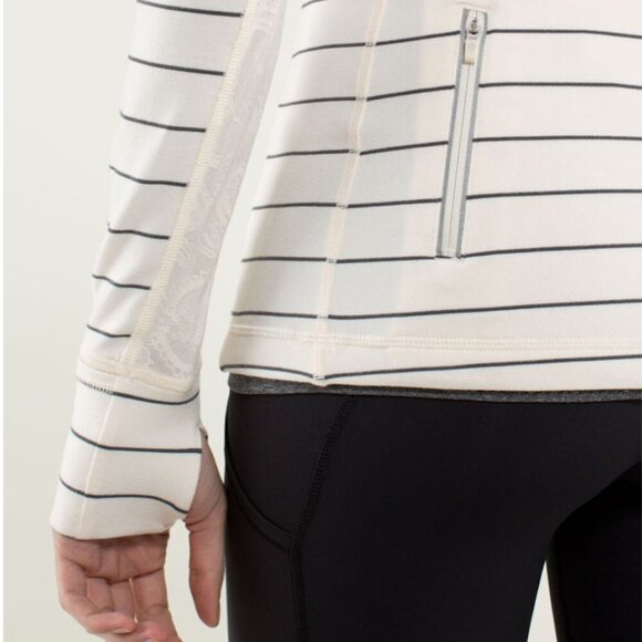 Lululemon - 6 - Star Runner 1/2-Zip Pullover in Slolom Stripe Angel Wing - LACE - Picture 12 of 13